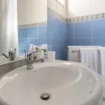 Homes Large Fully Equipped With 2 Bedrooms, Swimming Pool & Patio البوفيرا
