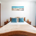 شقة Homes Large Fully Equipped With 2 Bedrooms, Swimming Pool & Patio *