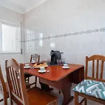 شقة Homes Large Fully Equipped With 2 Bedrooms, Swimming Pool & Patio
