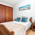 Апартаменты Homes Large Fully Equipped With 2 Bedrooms, Swimming Pool & Patio