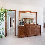 Апартаменты Homes Large Fully Equipped With 2 Bedrooms, Swimming Pool & Patio *