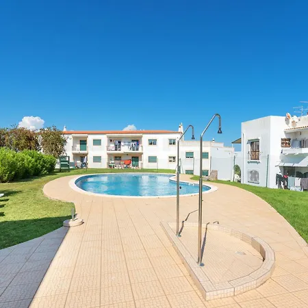 Homes Large Fully Equipped With 2 Bedrooms, Swimming Pool & Patio Албуфейра