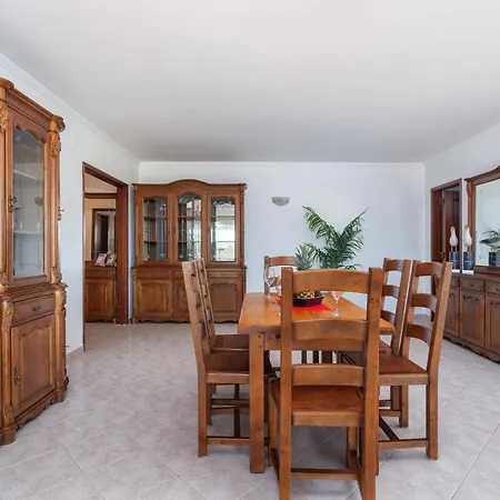 Homes Large Fully Equipped With 2 Bedrooms, Swimming Pool & Patio Albufeira