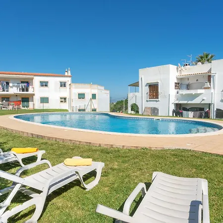 Homes Large Fully Equipped With 2 Bedrooms, Swimming Pool & Patio