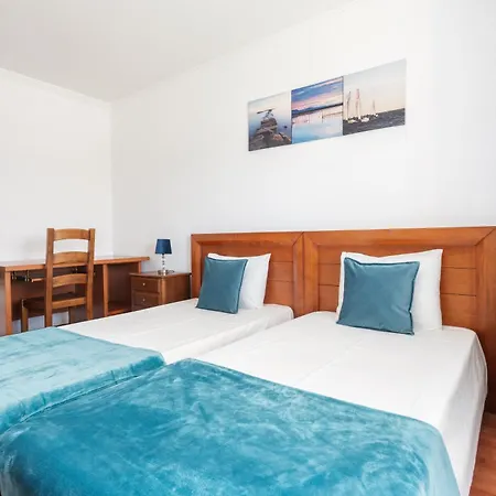 Homes Large Fully Equipped With 2 Bedrooms, Swimming Pool & Patio * Албуфейра